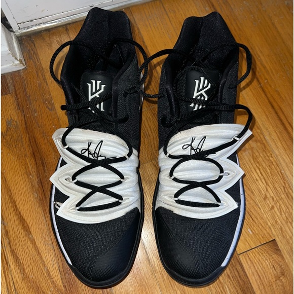Kyrie 5 TB Black Nike Size 13 - Picture 2 of 7
